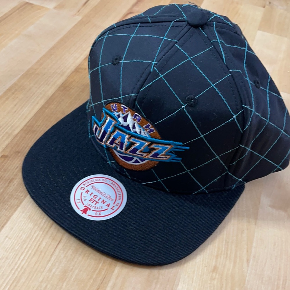 NWT Mitchell and ness quilted taslan SnapBack adjustable hat